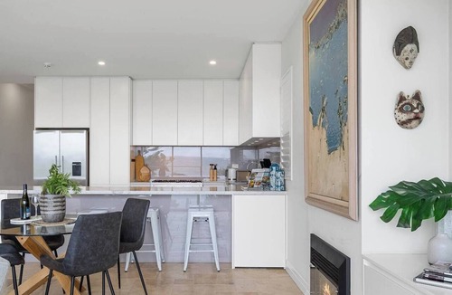Mosman Apartment | Balmoral Bliss - Expansive Views to Iconic Sydney Heads, steps to Balmoral Beach.