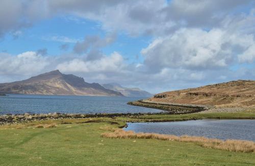 Portree Apartment | "Balmoral View"