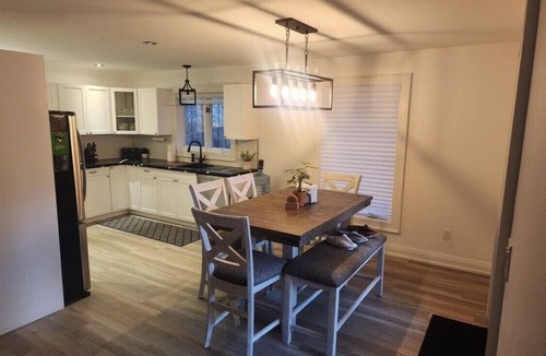 Huntsville House | Balsam Retreat- Muskoka Getaway Pet Friendly