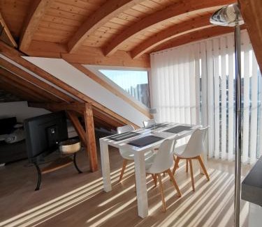 Baltmannsweiler Apartment | Baltmannsweiler cozy CHALET style apartment Wallbox & free parking no smoking