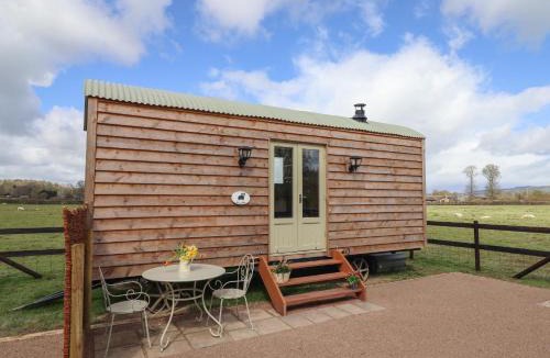 Garthmyl House | Balwen Shepherd's Hut