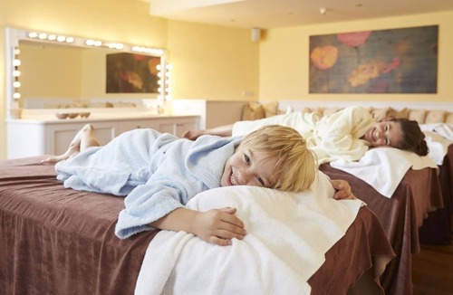 Achenkirch House | Bambini suite Mickey (summer) - Family paradise Sporthotel Achensee
