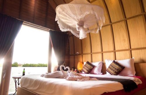 Kampot Resort | Bamboo Bungalow