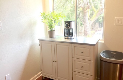 South Hills Apartment | Bamboo House Studio - Clean and Cozy Apartment ready just for you!