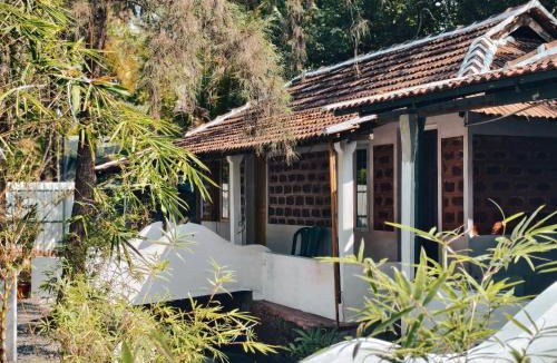 Kuzhuppilly Bed & Breakfast | Bamboo villa