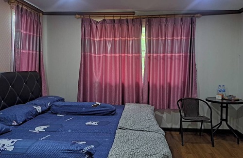 Khlong Luang Hotel | Ban Roi Pah