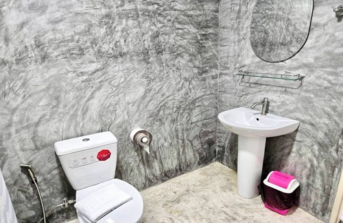 Khlong Lan Hotel | Ban Tew Kao