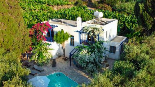 Kissonerga Villa | Banana Sunset Villas