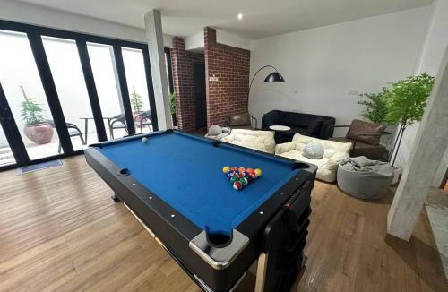Pelabuhan Klang Villa | Bandar Botanic Klang lux bungalow Home stay