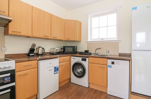 Forfar Cottage | BANKHEAD OF LOUR BUNGALOW, pet friendly, with open fire in Forfar