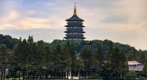 Xihu Hotel | Banlan House