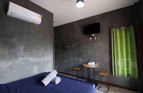 Thung Khwai Kin Hotel | Banphu Resort