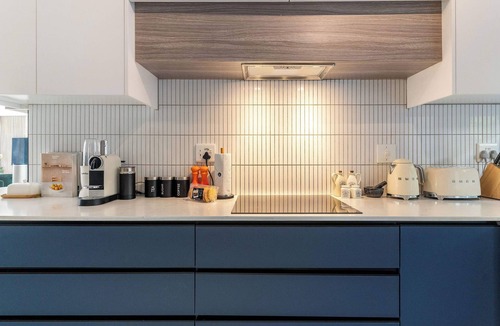 Bantry Bay Apartment | Bantry Bay Alanda - Modern Apt with Sea Views