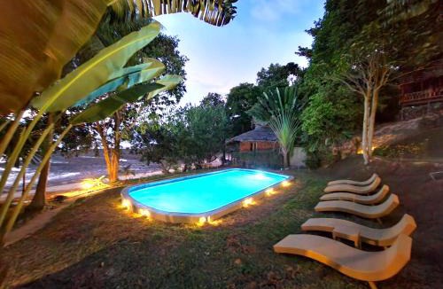 Nuea Khlong House | Banyan Bay Villas
