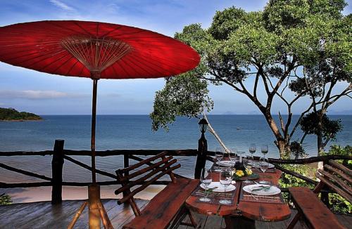 Nuea Khlong House | Banyan Bay Villas