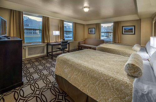 Downtown Juneau Hotel | Baranof Downtown, BW Signature Collection