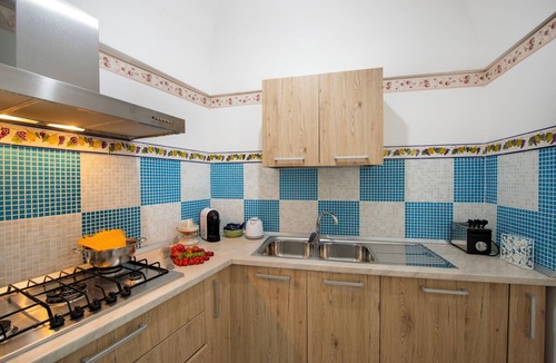 Montepertuso Apartment | Barbera House B
