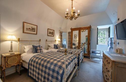 Benderloch Bed & Breakfast | Barcaldine Castle
