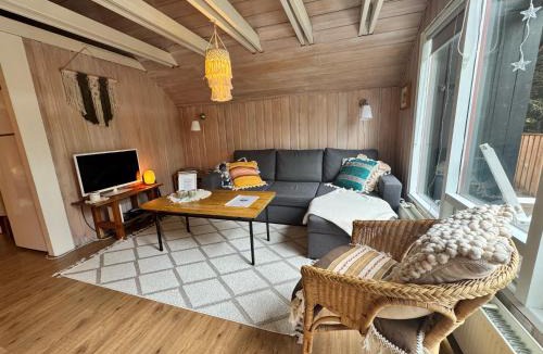 Hvalfjarðarsveit House | Bard Cottage