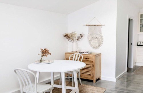 Avalon Beach Cottage | Bareena Studio Apartment