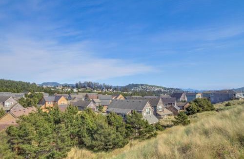 Shorepine Village House | BareFoot Breeze