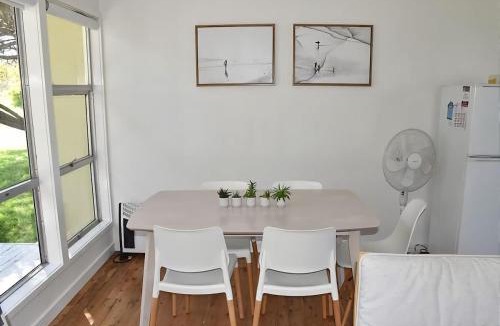 Tomakin House | Barefoot Bungalow managed by Batemans Bay Accom