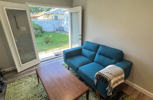 Downey House | Barefoot-friendly 1-bedroom house with AC, high-speed WiFi in lovely Downey.