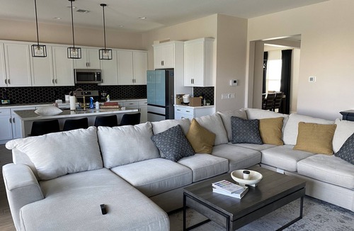 Buckeye House | Barefoot Villa, take your shoes off and stay a while!