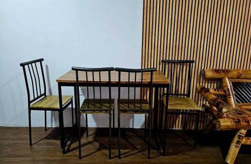 Barangay Poblacion Hostel | Barelle Hostel, Coffee and Wine Bar