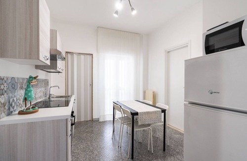 Municipio 2 Apartment | Bari Station Classic Apartment by Wonderful Italy