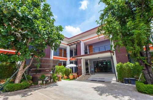 Uttaradit Hotel | Barista Hotel