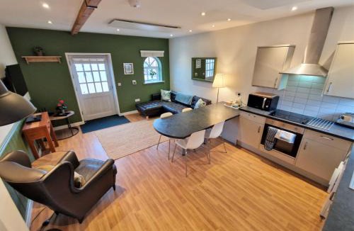 Ivinghoe House | Barley End