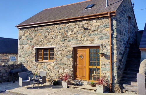 Pentir House | Barn conversion at the Old Watermill near Snowdonia & Zip World.