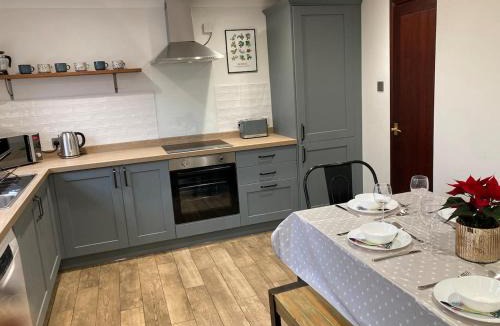 Cornwall House | Barn Conversion with stunning views, sleeps 6