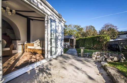 Penally House | Barn Conversion - Hot Tub - Penally - Tenby