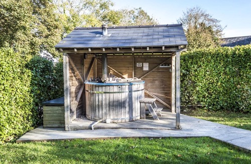 Penally House | Barn Conversion - Hot Tub - Penally - Tenby