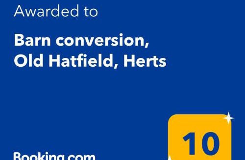 Hatfield Apartment | Barn conversion, Old Hatfield, Herts Just a few minutes walk to Hatfield train station and Hatfield House