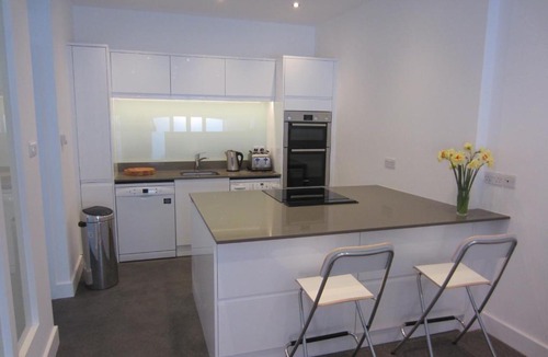 Hatfield Apartment | Barn conversion, Old Hatfield, Herts Just a few minutes walk to Hatfield train station and Hatfield House