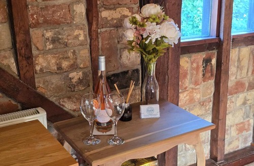 Palgrave House | Barn Conversion Sleeps 2 with Parking