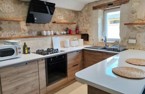 La Tour-Blanche-Cercles House | Barn cottage