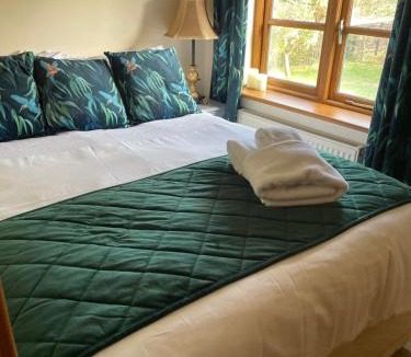 Ardens Grafton House | Barn Cottage