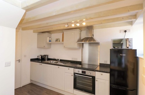 Frome Cottage | BARN COTTAGE, pet friendly, character holiday cottage in Frome