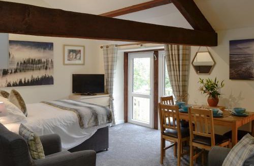 Westward House | Barn Owl Bothy