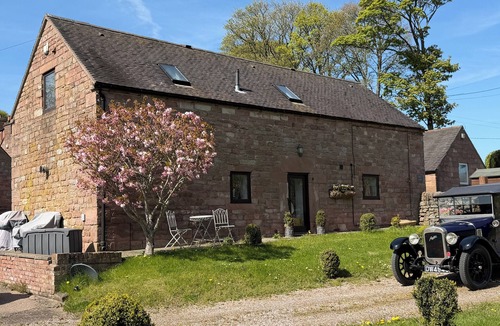 Cauldon Low House | Barn-Sleeps 4-Parking-Near Alton Towers/Peak Dist