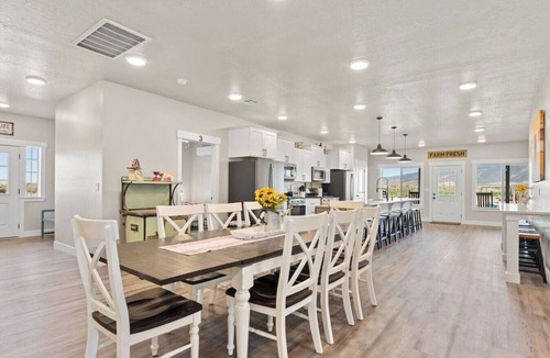 Cedar City House | Barndominium Blast | Sleeps 45, Barndominium, Sports Court, Hot Tub, Games & More!
