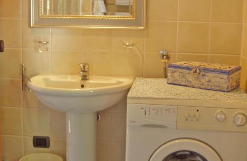 San Carlo Apartment | Barolo