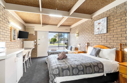 Colac Hotel | Baronga Motor Inn