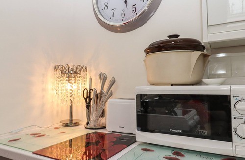 Herne Bay Cottage | BARON’S MEWS, pet friendly, country holiday cottage in Herne Bay