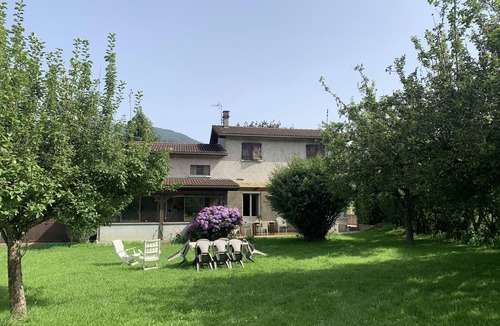 Esbareich Villa | Barousse Valley in Esbareich 65370 Hautes-Pyrénées. Minimum 7 nights