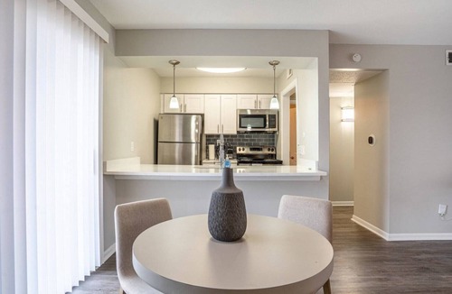 Indianapolis Apartment | Barsala l 2BD with access to Fitness Center and Pool